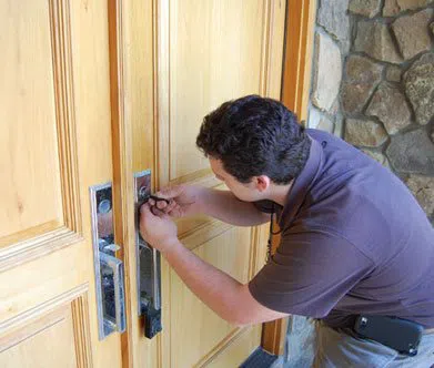 Broomfield Lock And Key Broomfield, CO 303-218-6765 - 16a-House-Locksmith